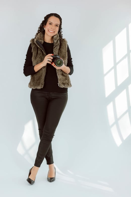 Andre Toro headshot with Camera on hand, at Lexington, Massachusetts