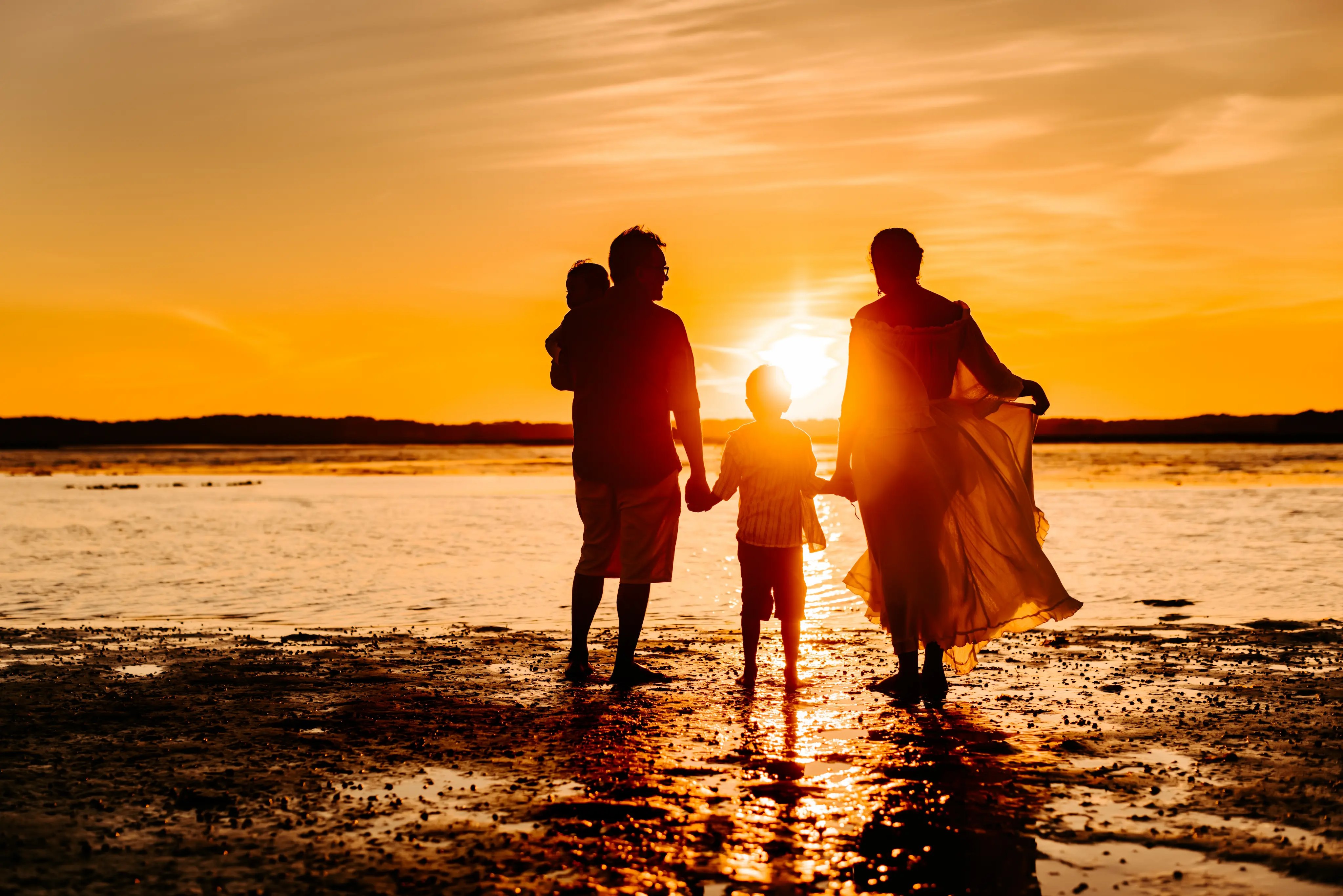 boston-family-sunset-barefoot-cape-cod