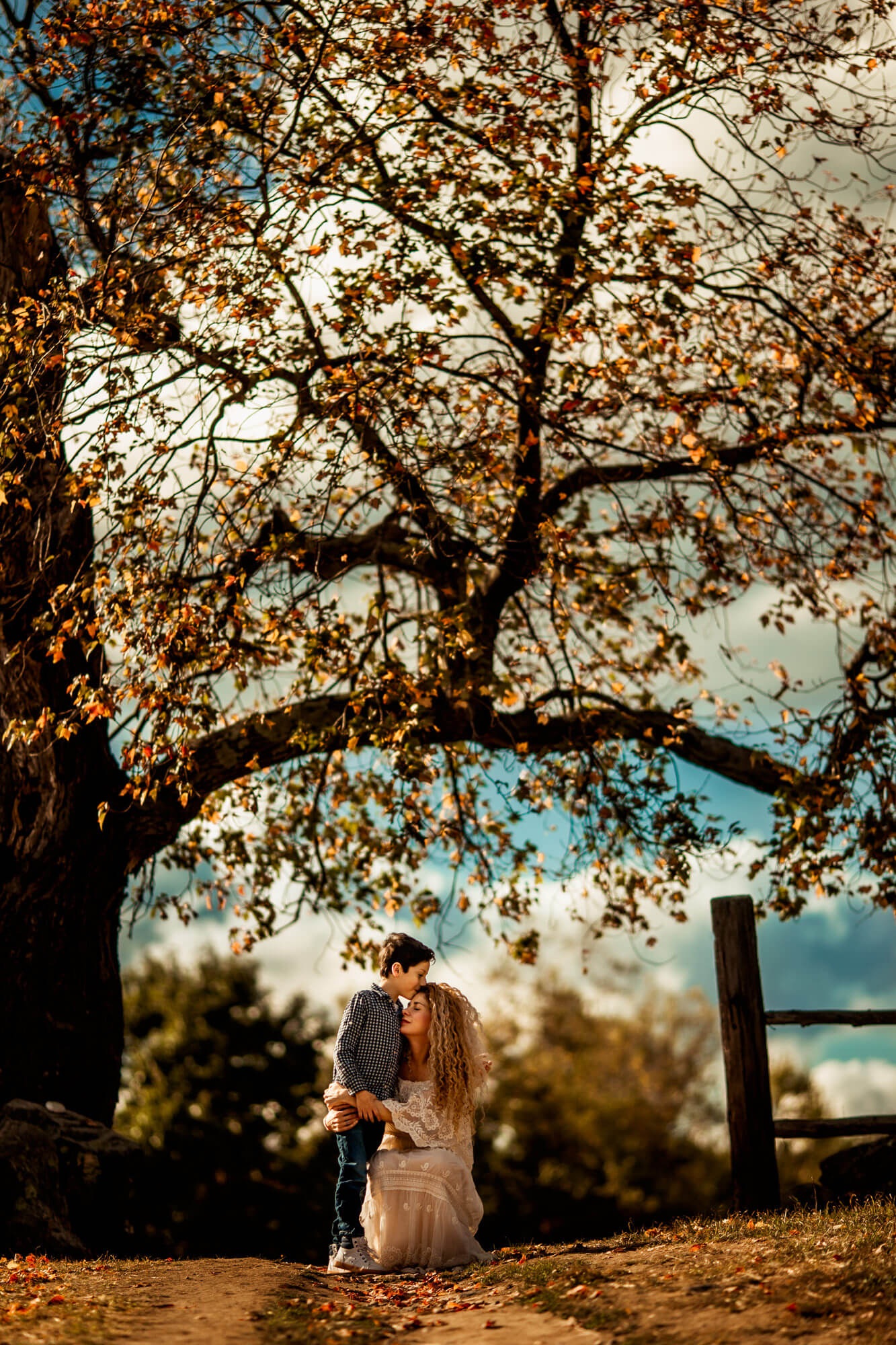 Fall - Boston Family Photographer - Autum hug kiss mom