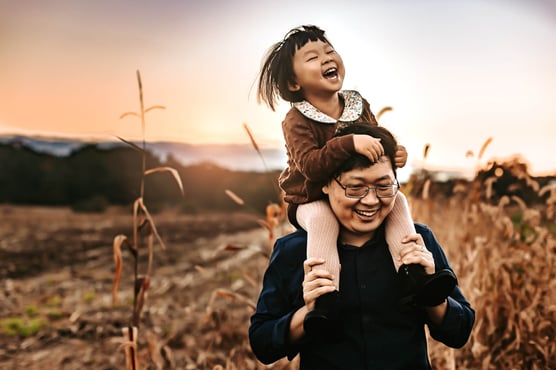 Fall Boston Family Photographer - Autumn - Andre Toro Photography - Dad and Daughter