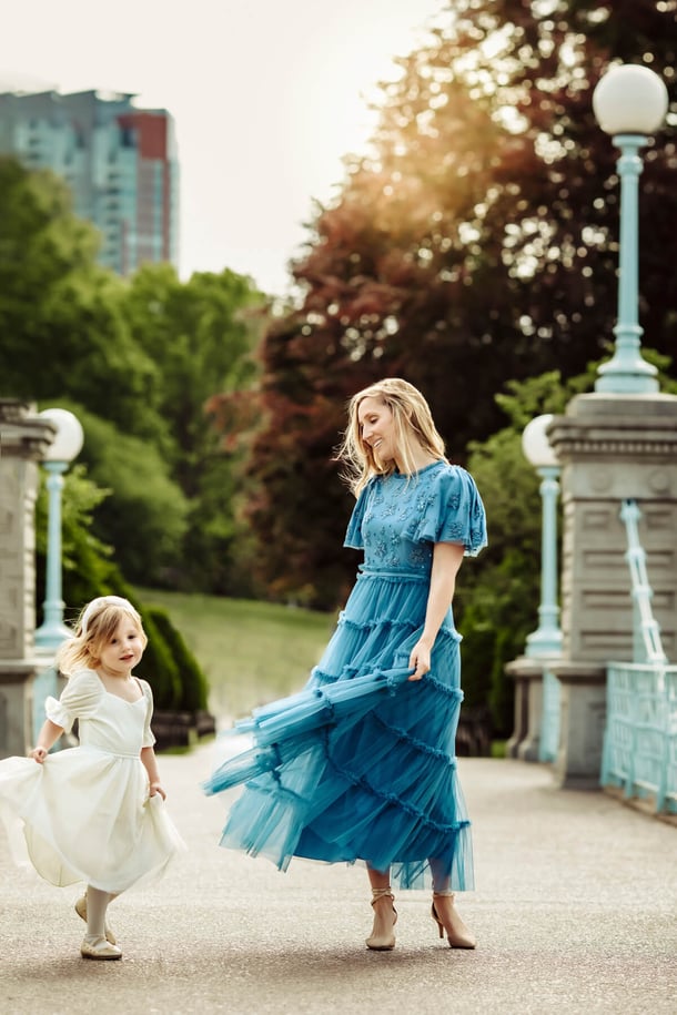Family portraits Spring City Boston Public Garden