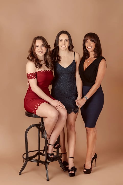 mothers-day-teenage-daughters-indoor-studio in Lexington MA