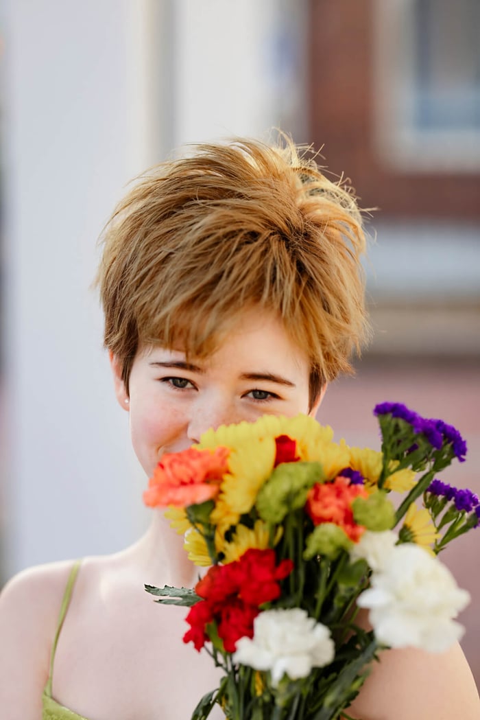How to Feel Confident in Your High School Senior Pictures
