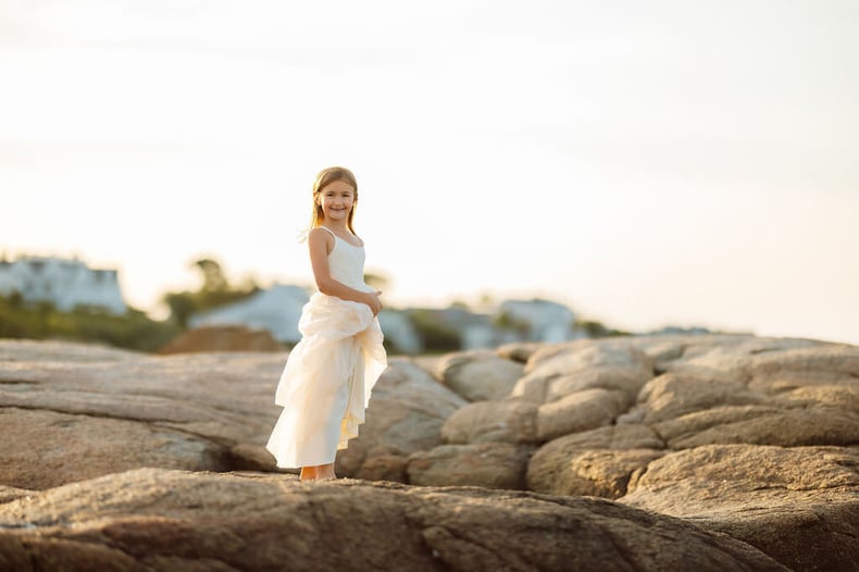 beach family photos in wingaersheek beach gloucester-22