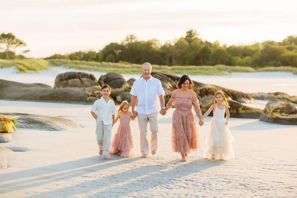 beach family photos in wingaersheek beach gloucester-28