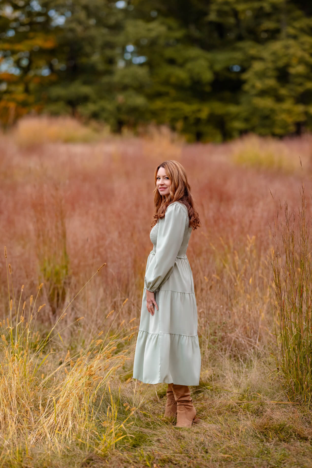 fall autumn family photos in old north bridge concord Boston -107
