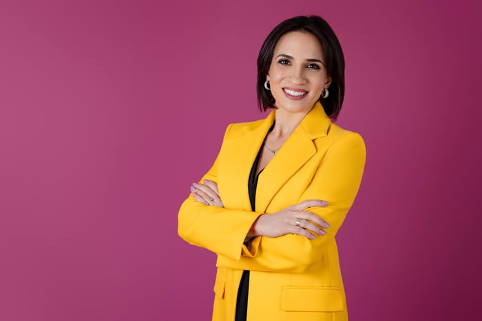 How Professional Photos Help You Stand Out on LinkedIn & Social Media
