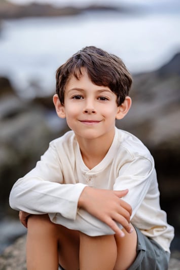 outdoors kid portrait in boston - classic posed portrait-25
