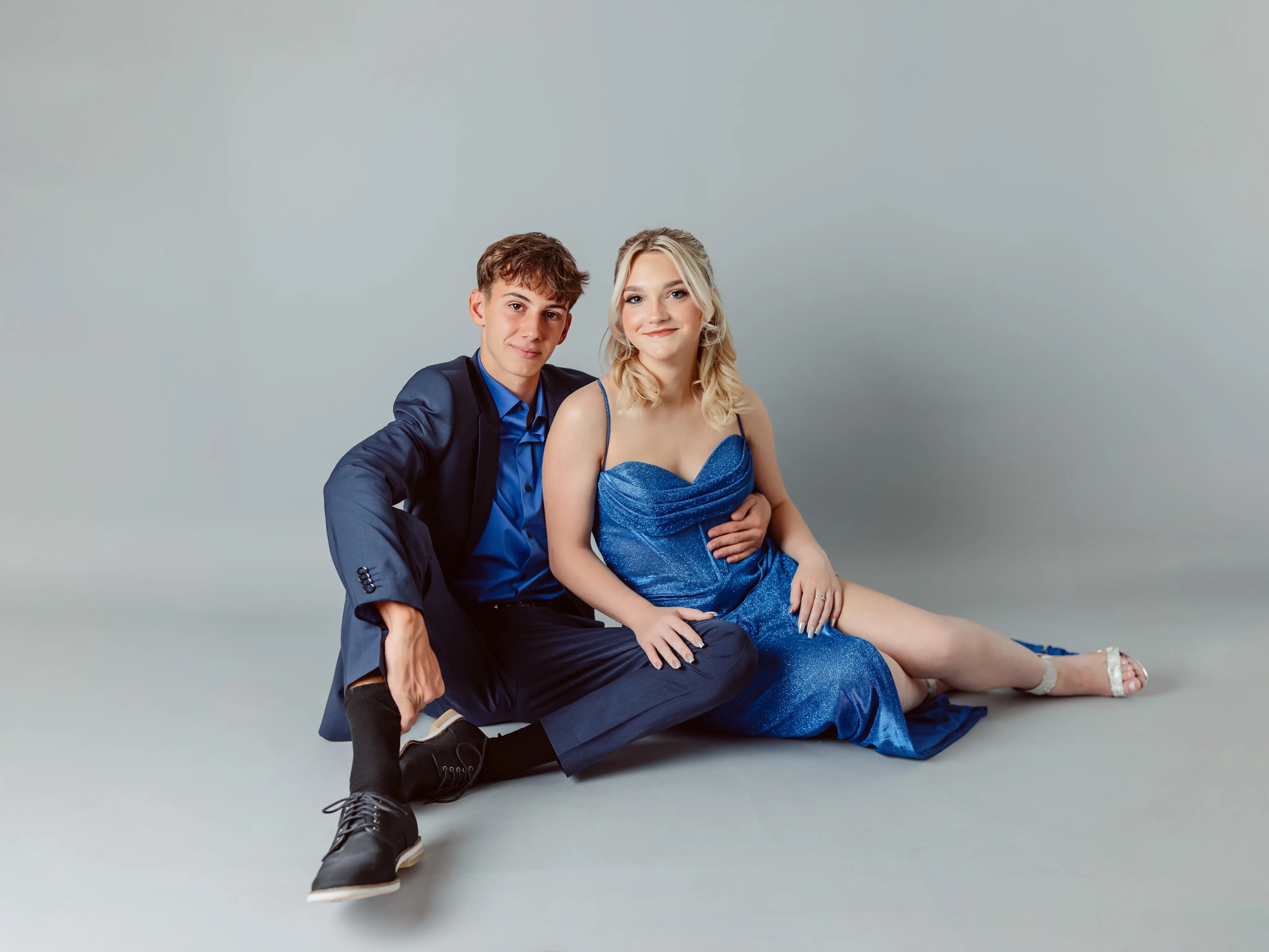 seniorphoto_girlboyteen-indoor(2)