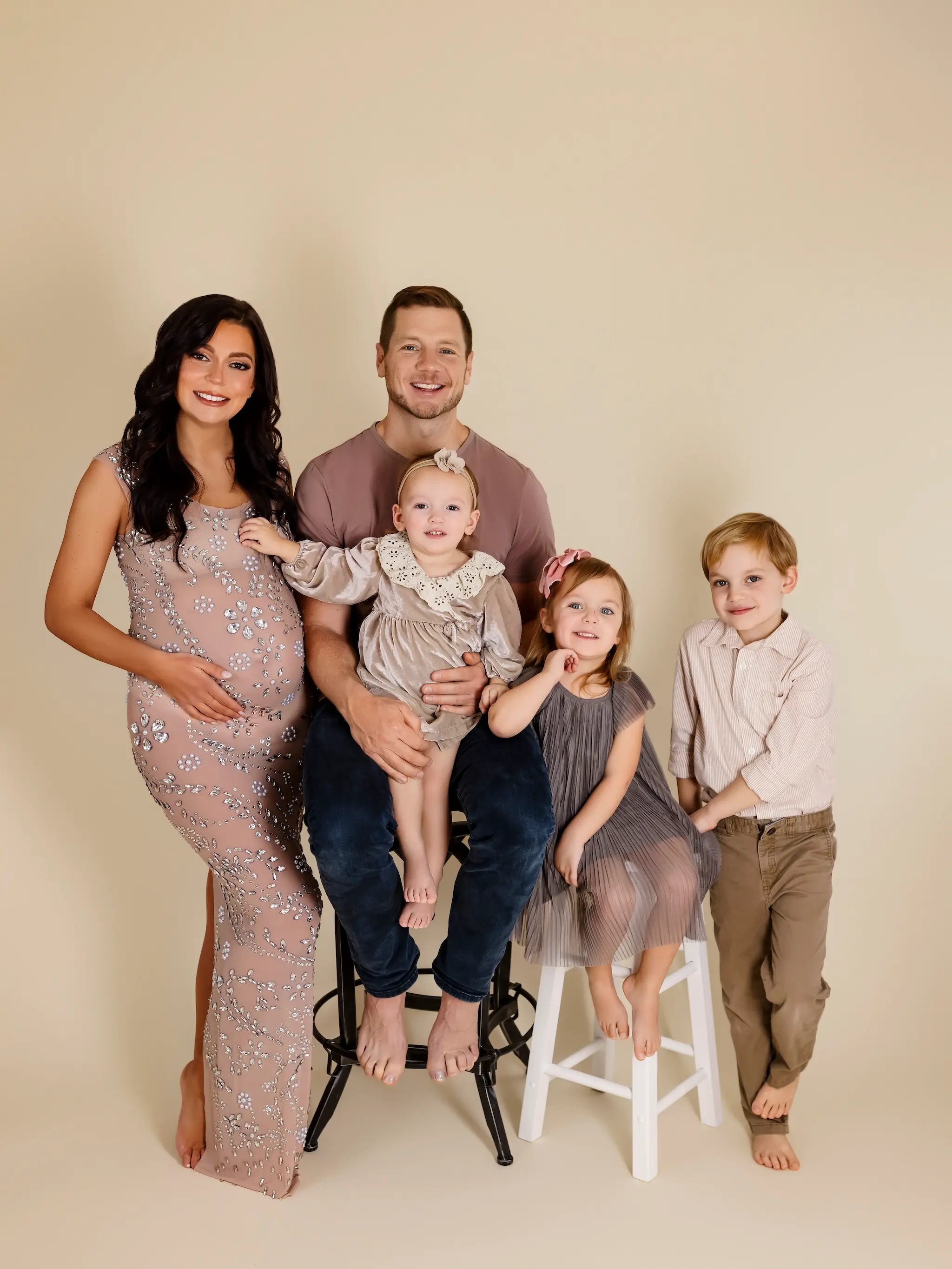 studio-family-portrait-mom-dad-kids