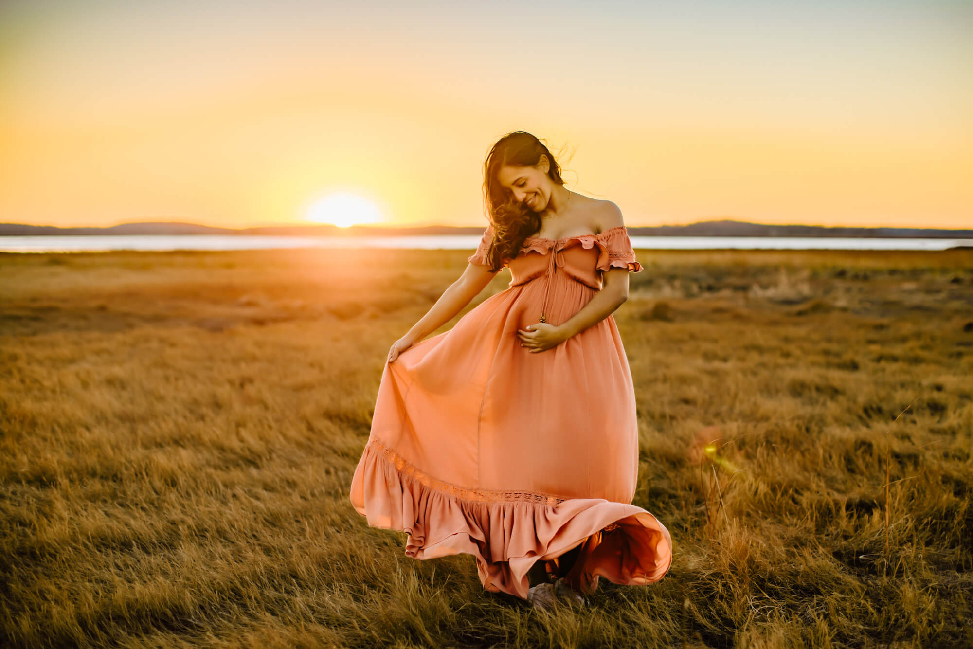 What's The Best Time Of Day For Outdoors Family Photos?